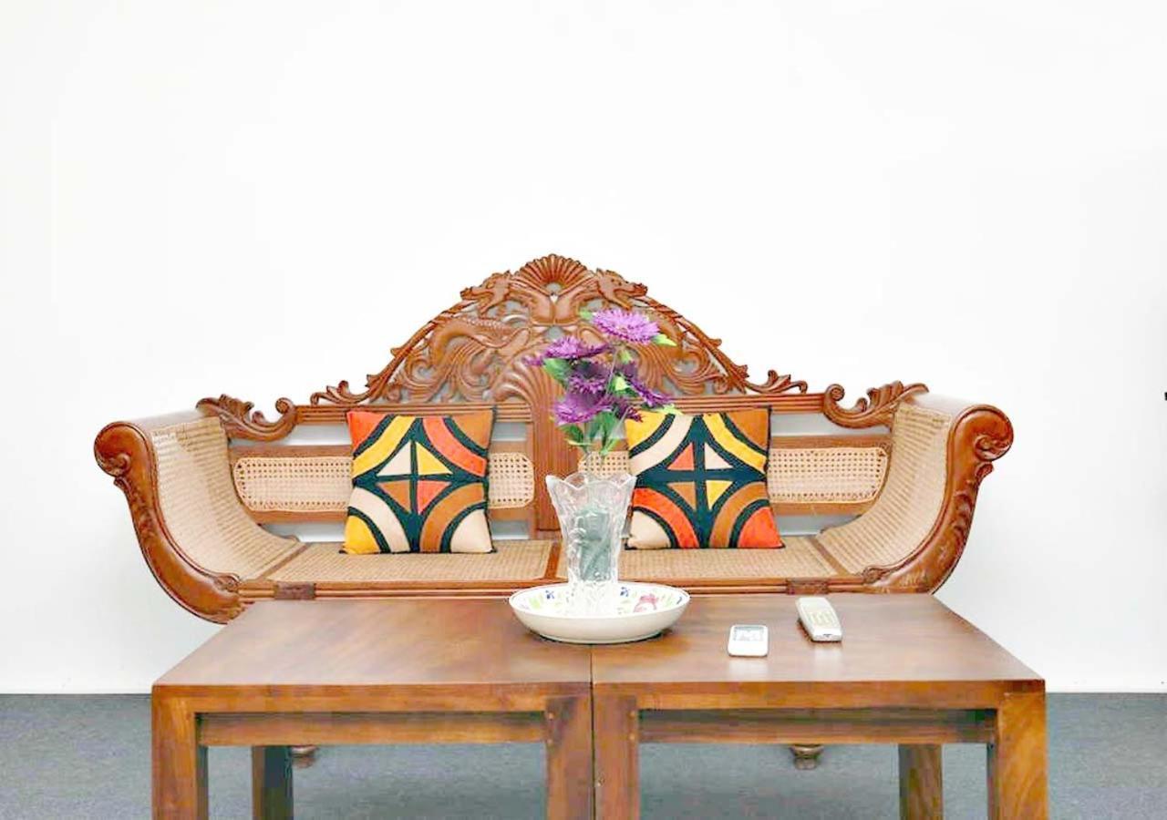 The Beehive Colombo Hotel Bagian luar foto