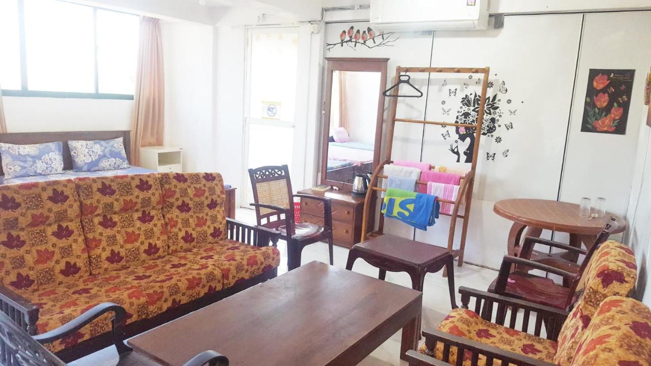 The Beehive Colombo Hotel Bagian luar foto