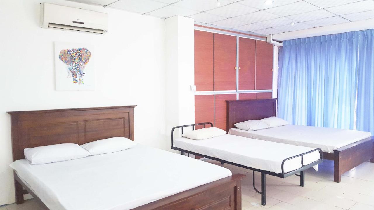 The Beehive Colombo Hotel Bagian luar foto